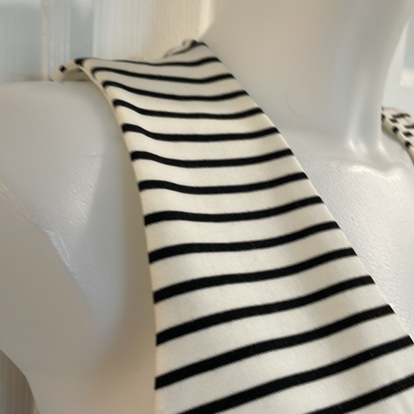 WINDSOR V NECK BLACK AND WHITE STRIPED SOFT KNIT MINI DRESS W/ CUTOUTS JR S - Picture 5 of 12